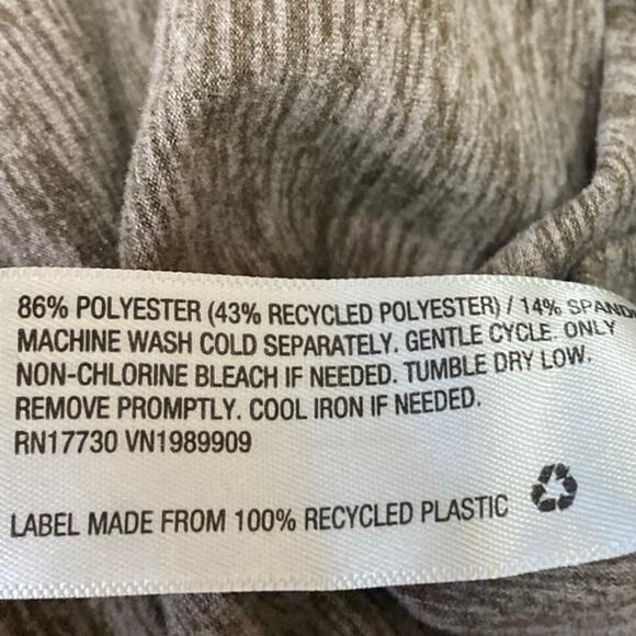 Joy Lab Women's Brown Long Sleeve Thumb Holes Activewear Tee T-Shirt Top Size XS - Picture 4 of 4